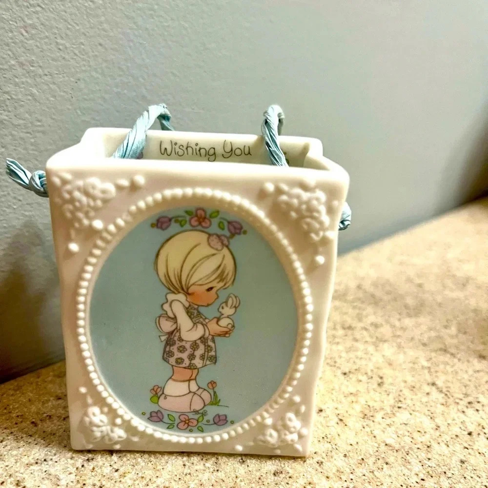 Precious Moments Ceramic Gift Bag - White